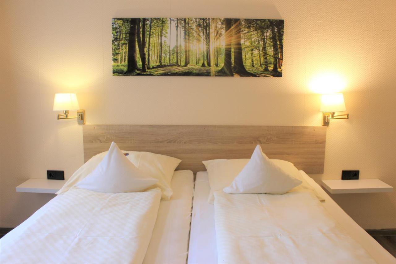 Hotel Schloemer Клопенбург Екстериор снимка