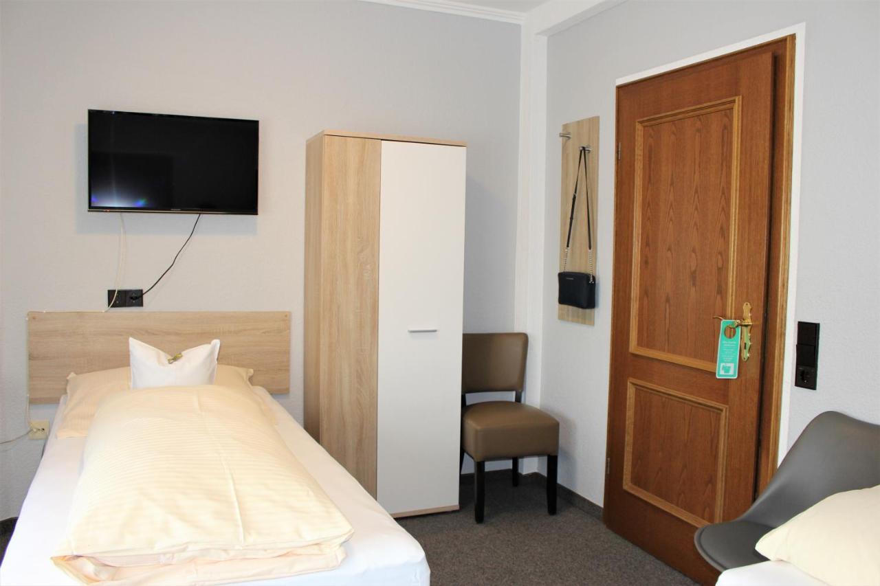 Hotel Schloemer Клопенбург Екстериор снимка
