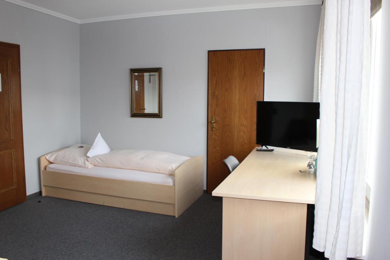 Hotel Schloemer Клопенбург Екстериор снимка