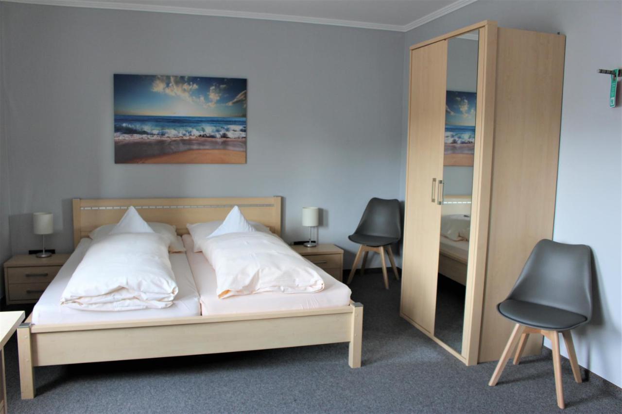 Hotel Schloemer Клопенбург Екстериор снимка