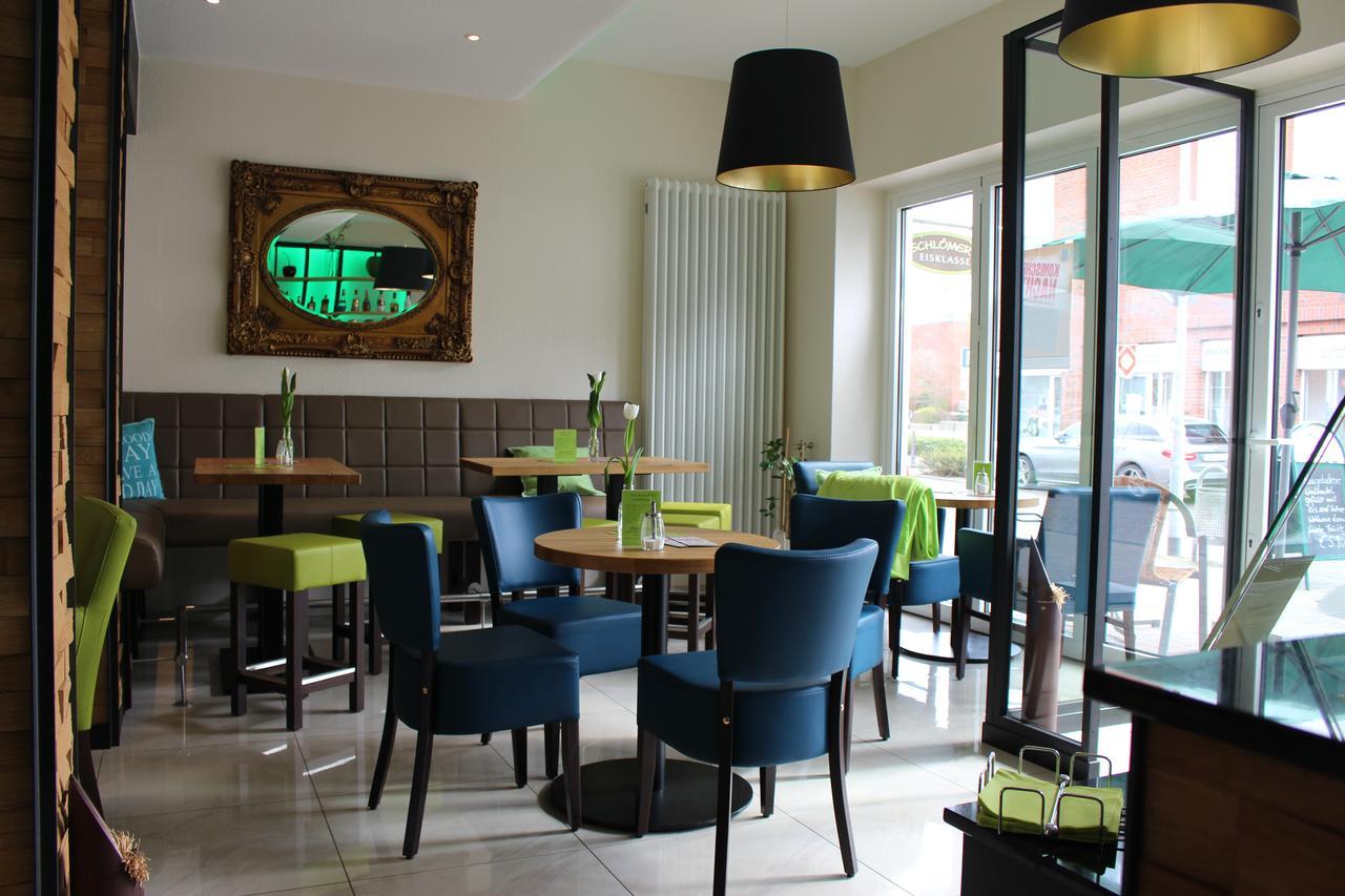 Hotel Schloemer Клопенбург Екстериор снимка